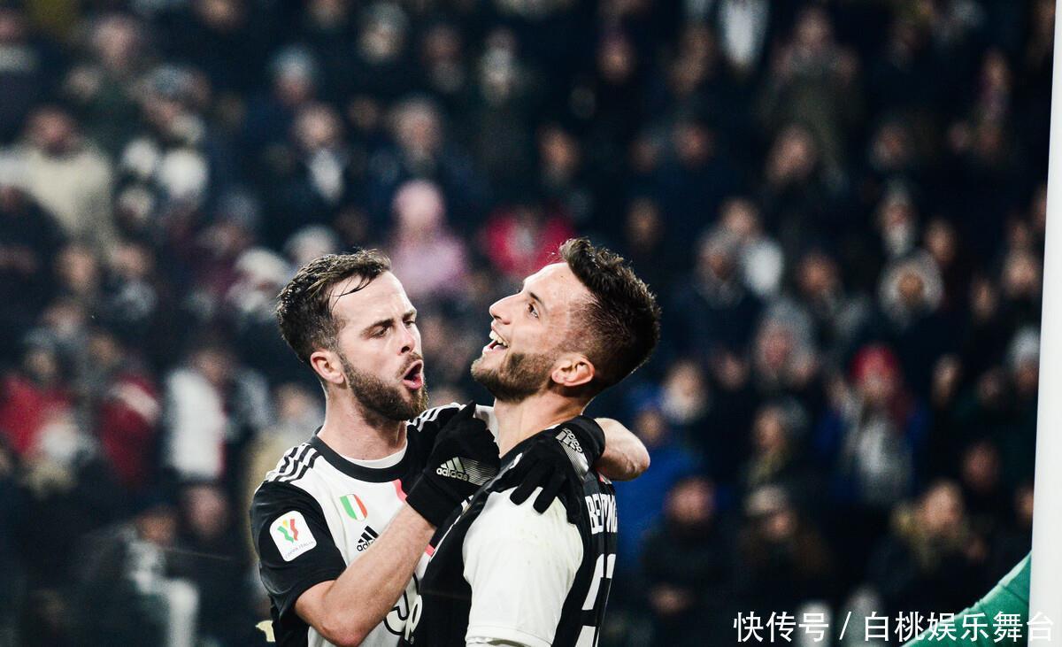 他在不同的 他在不同的